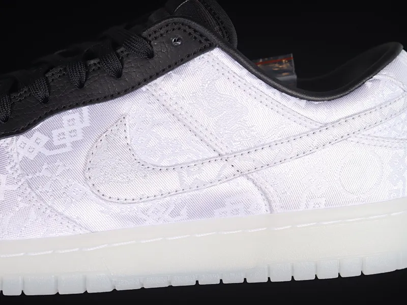 All Categories Nk SB Dunk Series Nk SB Dunk Low Low-top sneakers LW version Nk Dunk Low x Fragment